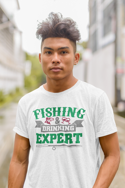 Fishing & Drinking Expert - T-Shirt