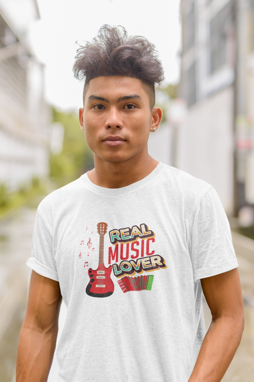 Real Music Lover  - T-Shirt